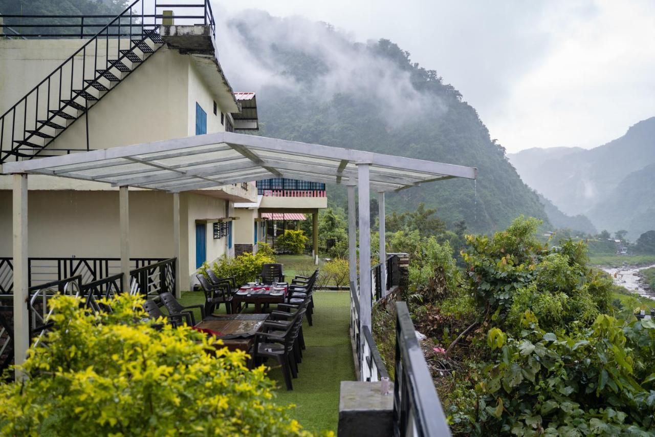 Baandal River Resort A Unit Of Maa Surkunda Devi Audhogik Kshetra Dehradun Exterior foto